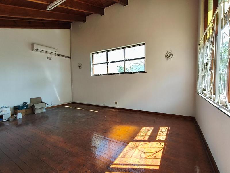 To Let Commercial Property for Rent in Mthata Eastern Cape